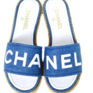 CHANEL 2019 Denim/ Cork Logo Sandal Mules